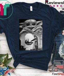 A Bountiful Baby Yoda In Mandalorian T-Shirt