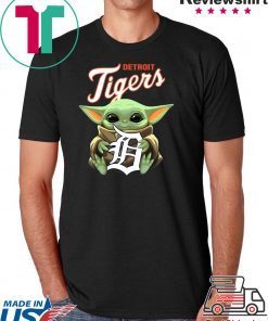 Baby Yoda Hug Drtroit Tigers Logo Shirt