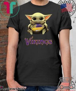 Baby Yoda Hug Minnesota Vikings Shirt