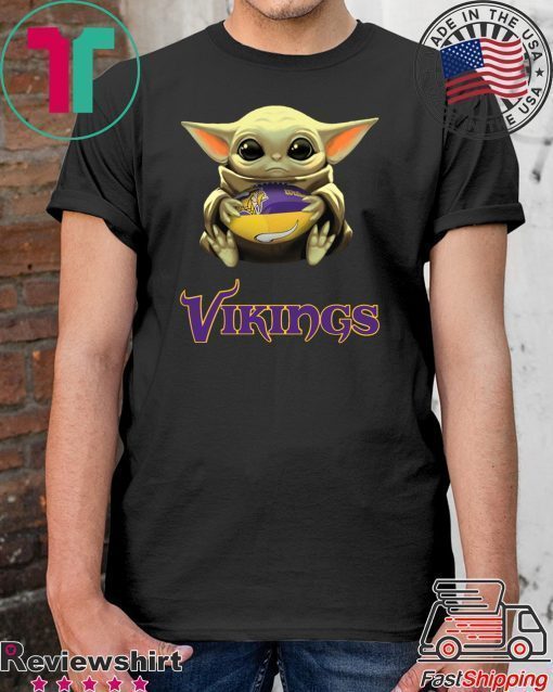 Baby Yoda Hug Minnesota Vikings Shirt