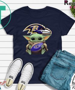 Baby Yoda hug Baltimore Ravens Tee Shirt