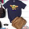 Baby Yoda hug Baltimore Ravens shirt