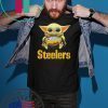 Baby Yoda hug Pittsburgh Steelers shirt