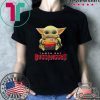 Baby Yoda hug Tampa Bay Buccaneers shirt