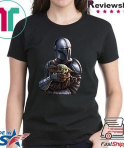 Hounter with an baby T-Shirt