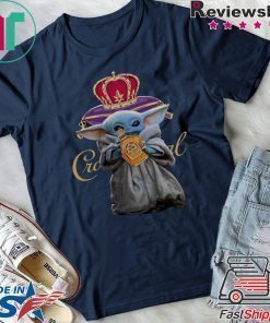 Yoda Baby hugs Crown Royal whisky wine Tee Shirt