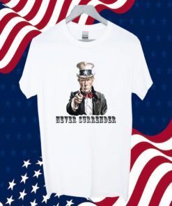 Never Surrender Trump Mugshot Art Design T-Shirt
