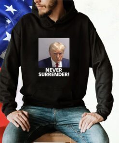 Donald Trump 2024 Never Surrender Tank Top T-Shirt