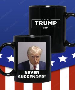 Donald Trump 2024 Never Surrender Women’s Heritage Cropped Shirts