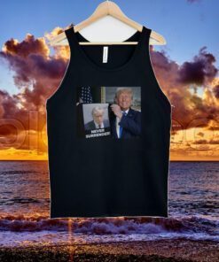 Trump 2024 Shows Off Trump Mugshot Never Surrender Hat Youth Mens T-Shirt