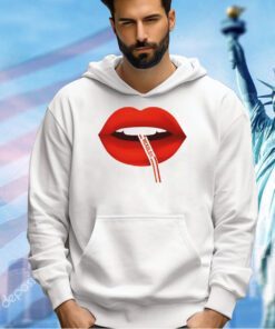 Mixoloshe lips logo T-shirt