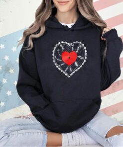 Sabrina Carpenter emails I can’t send tour heart T-shirt
