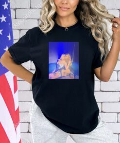 Travis Kelce and Ryan Reynolds I feel like I should remember this fan funny T-shirt