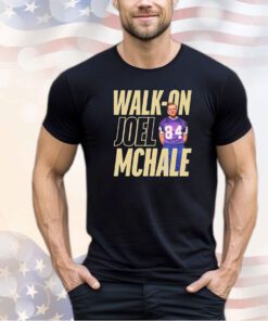 Joel Mchale walk on shirt