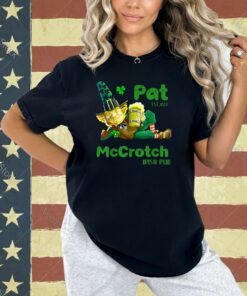 Pats Mccrotch Irish Pub Leprechaun Funny St Patricks Day Men T-Shirt