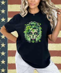 St Patricks Day Sugar Skull Messy Bun Irish Shamrock Green T-Shirt