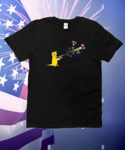 Gary the cat goes pew pew PRIDE! T-Shirt